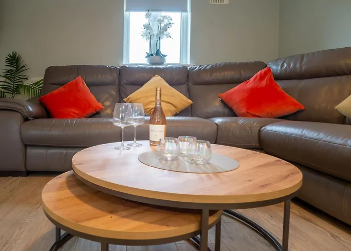 Апартаменты Eve's Townhouse *